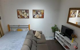 Casa para 9P com escada sem garagem